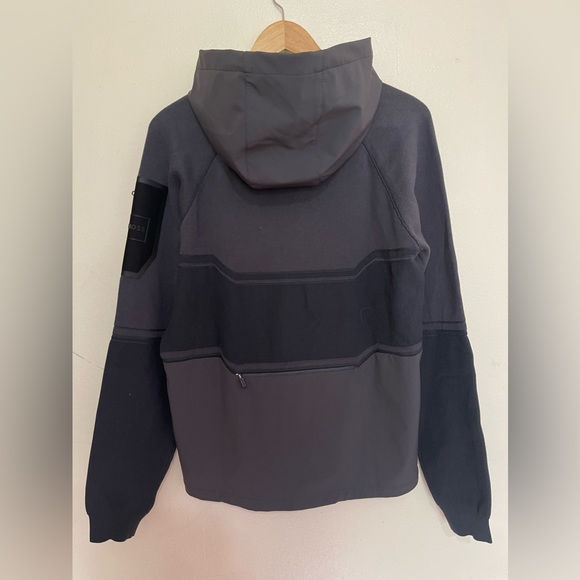 Hugo Boss Grey/Navy Blue fleece hooded pull over - Picture 2 of 8